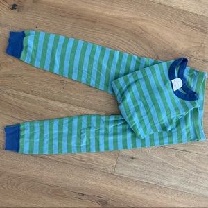 Kids pjs in a size 6-7, 100 % organic cotton